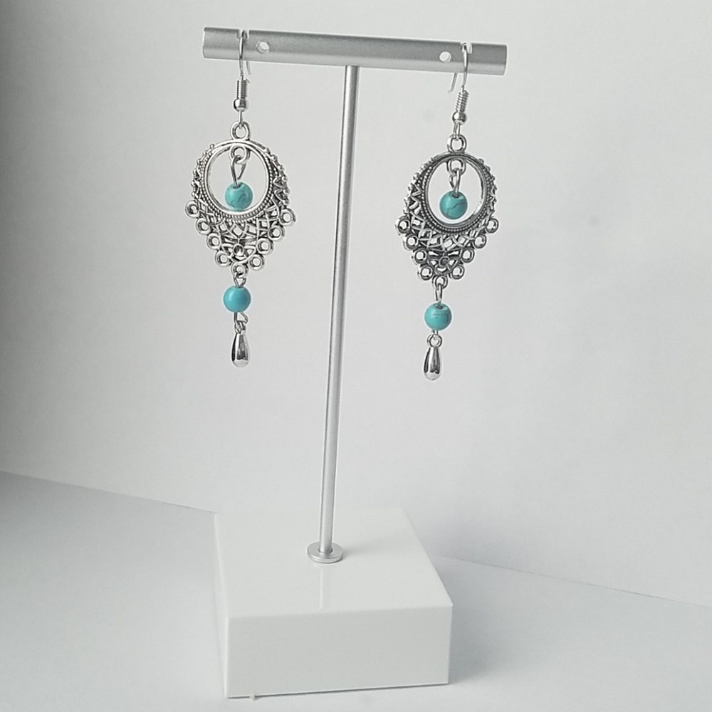 Boho dangle earrings - Picture 2 of 3